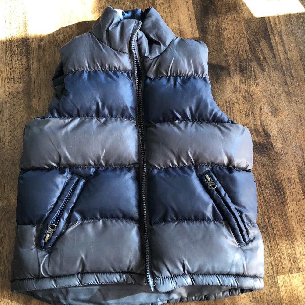 Boys reversible puffy vest